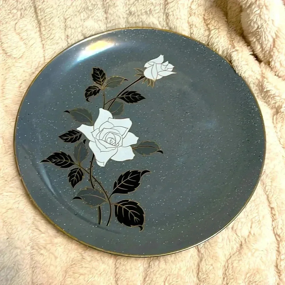 Floral Action By Japan plate